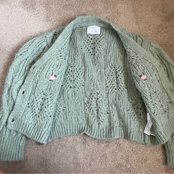 ZARA Cottage Mint Green Chunky Cableknit Floral Embroider Crop Cardigan Sweater - Picture 8 of 13